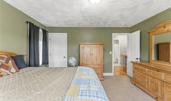15 Aborn Ave, Cumberland, RI 02864