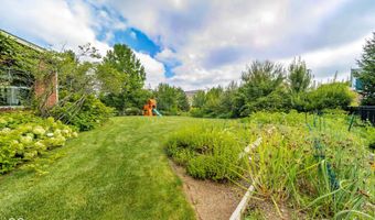 5825 Somerset Blvd E, Bargersville, IN 46106