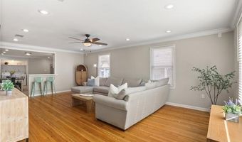 904 LEBEAU St, Arabi, LA 70032