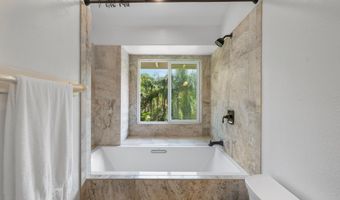 4345 Waha Pl, Haiku, HI 96708