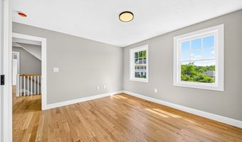 8 Country Ln, Billerica, MA 01821