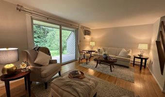 11 Pimlico Ct, Bedford, NH 03110