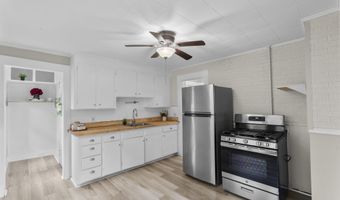 88 N Pond St, Bristol, CT 06010