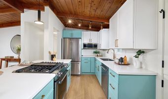 1710 Valley Pl, Carlsbad, CA 92008