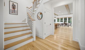 43 Oak Ridge Dr, Avon, CT 06001