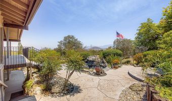 10960 Treeside Ln, Escondido, CA 92026