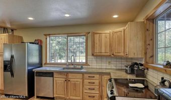 19118 St Joe River Rd, Calder, ID 83808