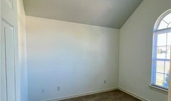 911 SW Cheyenne Dr, Bentonville, AR 72712