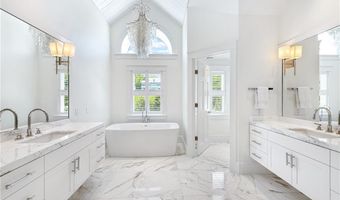 169 Wellington Ave, Newport, RI 02840