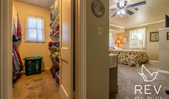89 W Rocky Rd, Cody, WY 82414