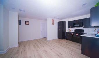 107 W Purdom Ave, Alvarado, TX 76009