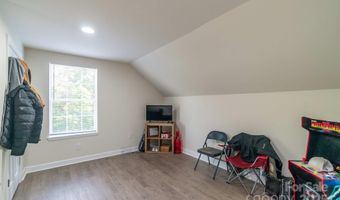 1811 Continental Dr, Albemarle, NC 28001