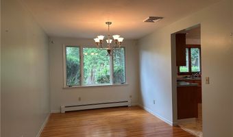 150 Jeffrey Dr, Amherst, NY 14228