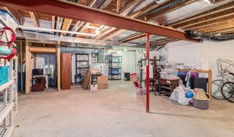 5481 Trillium Crossing Ct, Ann Arbor, MI 48103