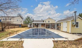 48 W Bolton Ave, Absecon, NJ 08201