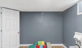 29 Dix Ave, Johnston, RI 02919
