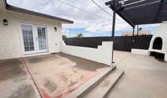 316 S Sixth St, Anthony, TX 79821