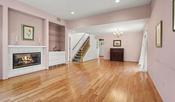 1480 Kelly Green Dr, Ann Arbor, MI 48103