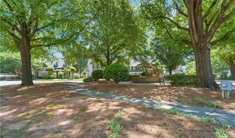 233 Ivy Glen Cir, Avondale Estates, GA 30002