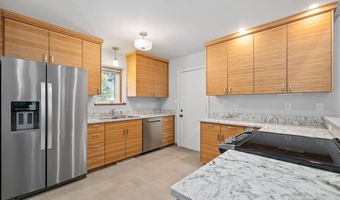207 CARLSON St, Cheyenne, WY 82009