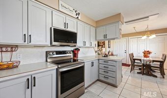 411 Mountain View Ln, Burley, ID 83318