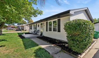 213 10th Ave SW, Altoona, IA 50009