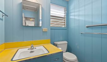 664 Kihapai St, Kailua, HI 96734