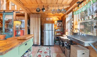 137 Pleasant Valley Rd, Brattleboro, VT 05301