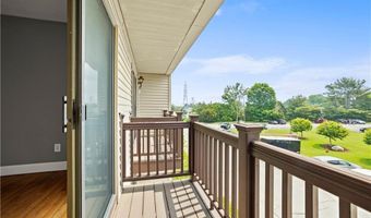 196 Old River Rd 5F, Lincoln, RI 02865