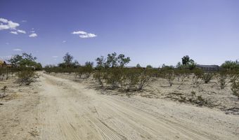 15761 W HOPI Dr, Casa Grande, AZ 85122