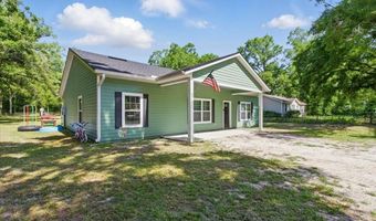 1180 Hough St, Bell, FL 32619