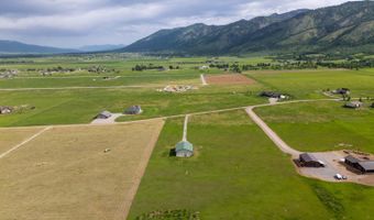 577 SHOOTING STAR Dr, Bedford, WY 83112