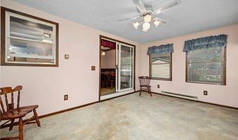 536 Fieldstone Dr, Amherst, OH 44001