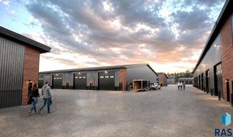 704 34th Ave, Brookings, SD 57006
