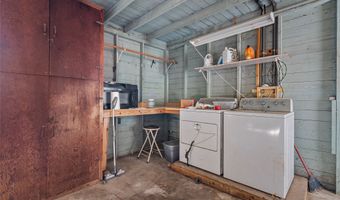 310 S 3rd St, Abbott, TX 76621