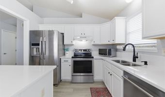 705 S Westview Cir, Andover, KS 67002