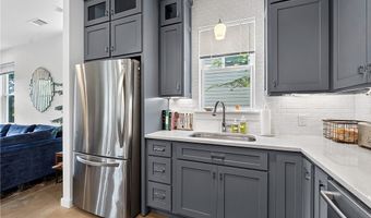 303 SE B St, Bentonville, AR 72712