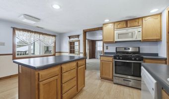 735 Lane 274 Crooked Lk, Angola, IN 46703