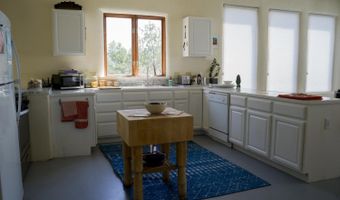 38 Tres Lomas, Arroyo Hondo, NM 87529
