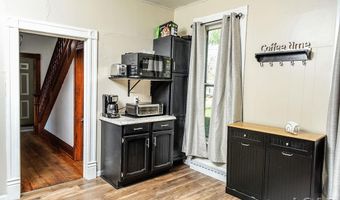 604 Comstock, Adrian, MI 49221