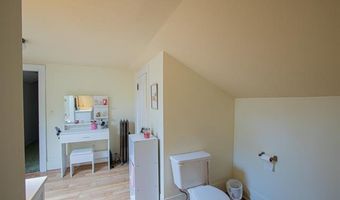 235 E Saint Clair St, Almont, MI 48003