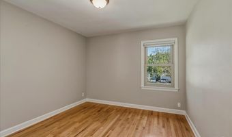 813 W 2ND Ave, Cheyenne, WY 82001
