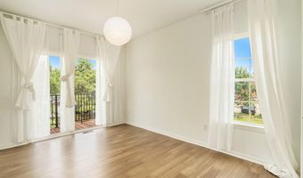 1155 Freesia Ct, Ann Arbor, MI 48105