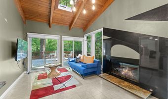 6829 LITTLE RIVER Tpke, Annandale, VA 22003
