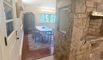 172 Greenville Rd, North Smithfield, RI 02896