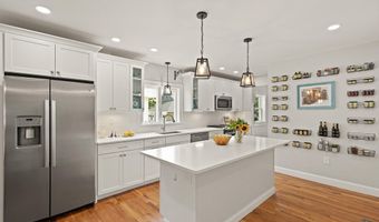 86 Chandler St 86, Arlington, MA 02474