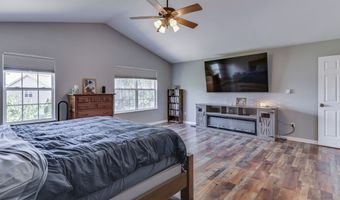 919 Angus Ln, Indianapolis, IN 46217