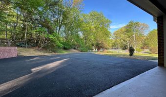 17821 POND Rd, Ashton, MD 20861