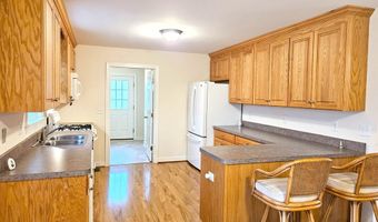 13521 Dykeland Rd, Amelia Court House, VA 23002