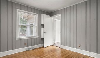 4132 Greenhaven Ln, Charlotte, NC 28205